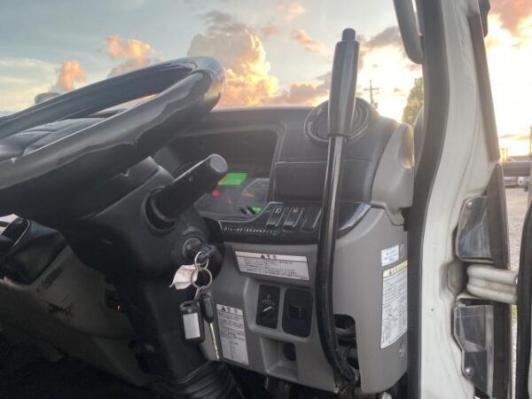 Ref:AUX-18820430 MITSUBISHI FUSO CANTER 2016 - Image 19