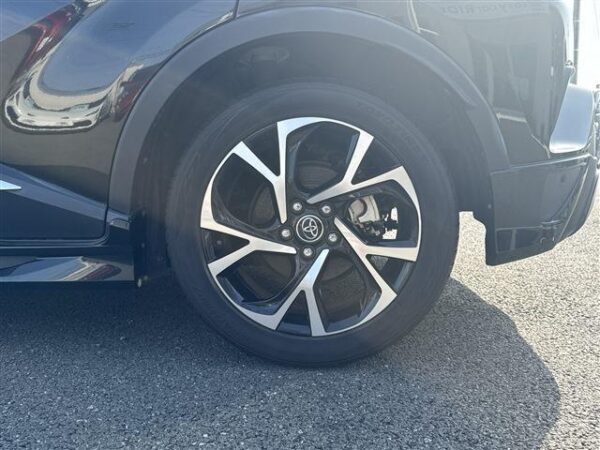Ref:AUX-18820822 TOYOTA C-HR 2017 - Image 14