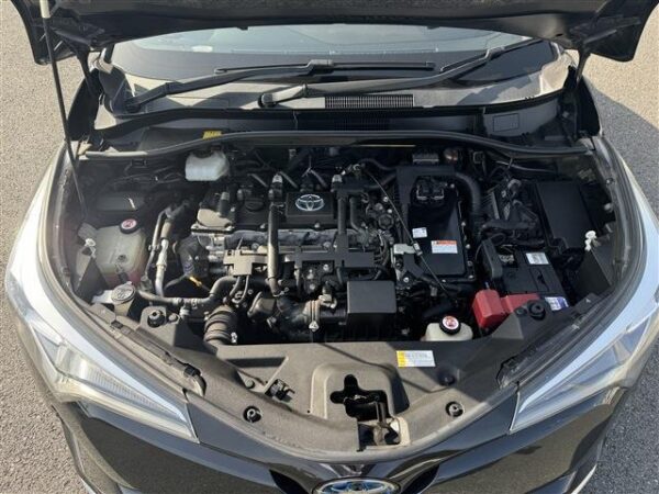 Ref:AUX-18820822 TOYOTA C-HR 2017 - Image 16