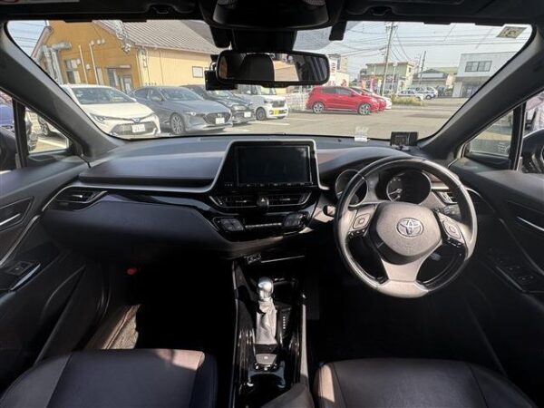 Ref:AUX-18820822 TOYOTA C-HR 2017 - Image 20
