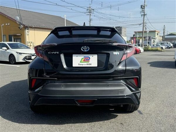 Ref:AUX-18820822 TOYOTA C-HR 2017 - Image 5