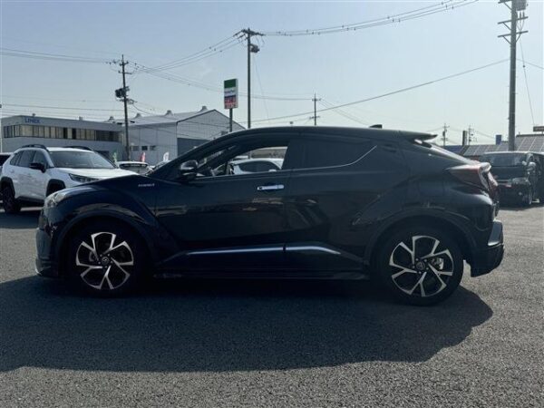 Ref:AUX-18820822 TOYOTA C-HR 2017 - Image 9