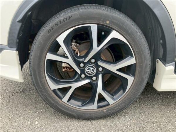 Ref:AUX-18820824 TOYOTA C-HR 2018 - Image 14