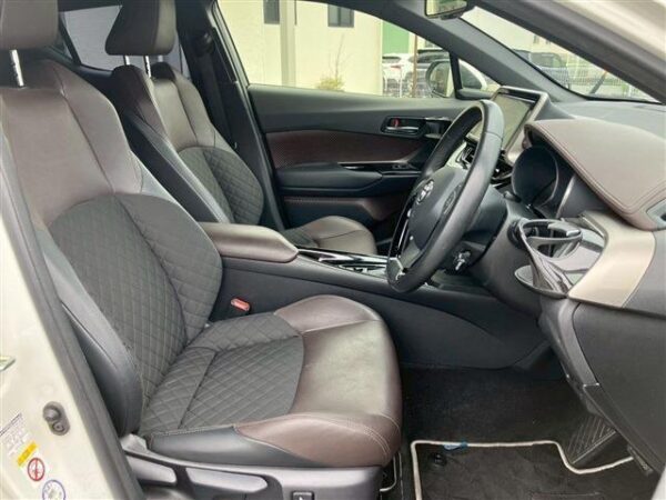 Ref:AUX-18820824 TOYOTA C-HR 2018 - Image 15