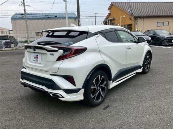 Ref:AUX-18820824 TOYOTA C-HR 2018 - Image 4