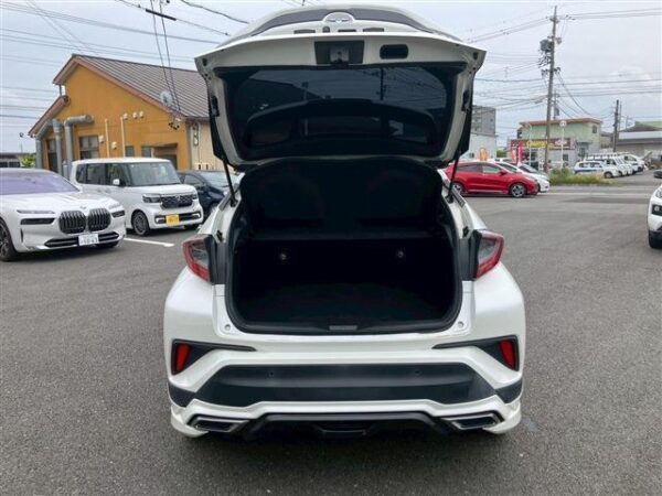 Ref:AUX-18820824 TOYOTA C-HR 2018 - Image 6