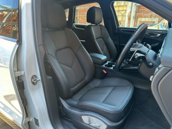 Ref:AUX-18832175 PORSCHE MACAN 2023 - Image 12