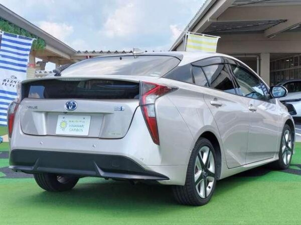 Ref:AUX-18832257 TOYOTA PRIUS 2016 - Image 2