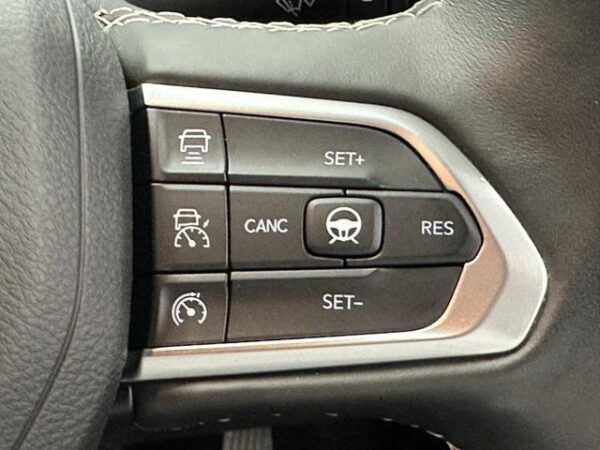 Ref:AUX-18832368 CHRYSLER JEEP JEEP COMMANDER 2024 - Image 8