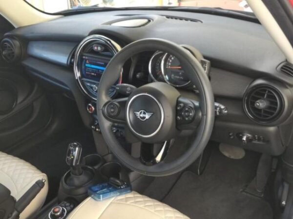 Ref:AUX-18835521 MINI MINI 2020 - Image 3