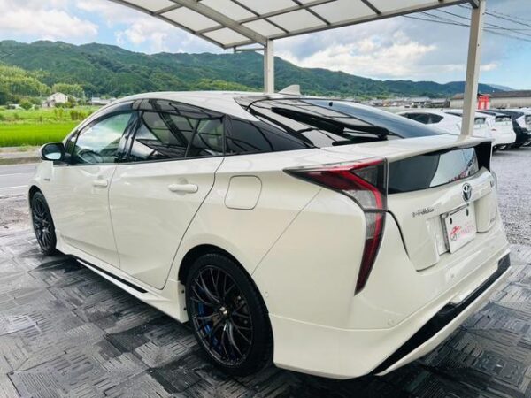 Ref:AUX-18842688 TOYOTA PRIUS 2017 - Image 2