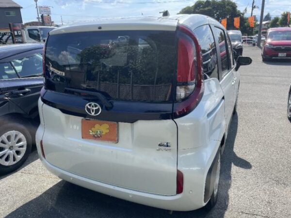 Ref:AUX-18850080 TOYOTA SIENTA 2023 - Image 2