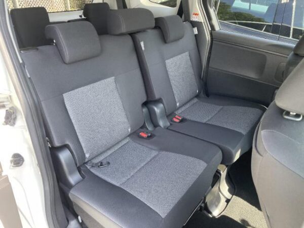 Ref:AUX-18850080 TOYOTA SIENTA 2023 - Image 6