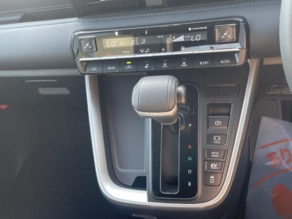 Ref:AUX-18850190 TOYOTA VOXY 2023 - Image 14