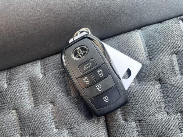 Ref:AUX-18850190 TOYOTA VOXY 2023 - Image 9