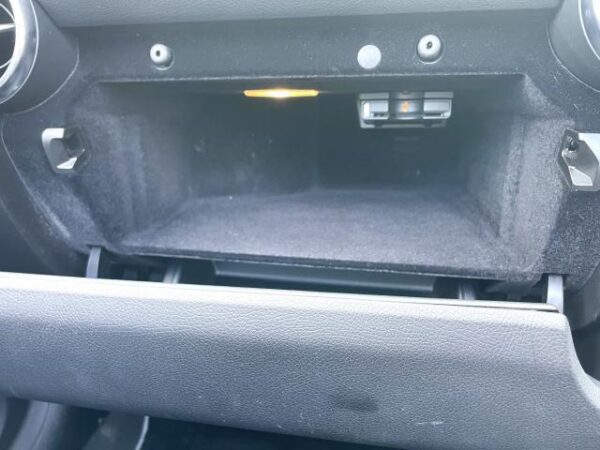 Ref:AUX-18850208 MERCEDES BENZ SLK 2012 - Image 17
