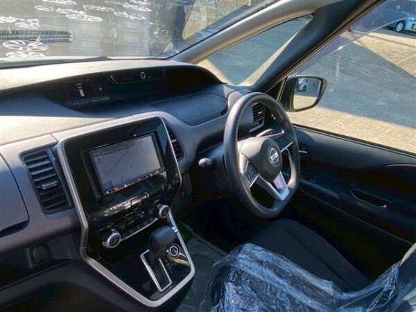 Ref:AUX-18850220 NISSAN SERENA 2018 - Image 11