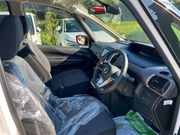 Ref:AUX-18850220 NISSAN SERENA 2018 - Image 17