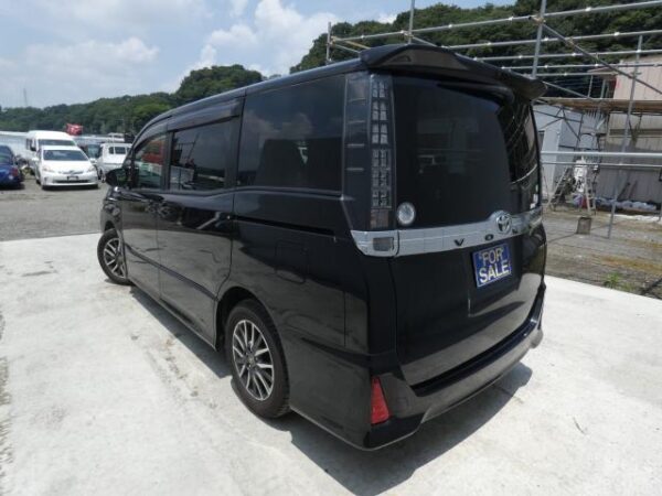 Ref:AUX-18857169 TOYOTA VOXY 2014 - Image 3