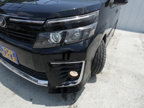 Ref:AUX-18857169 TOYOTA VOXY 2014 - Image 4