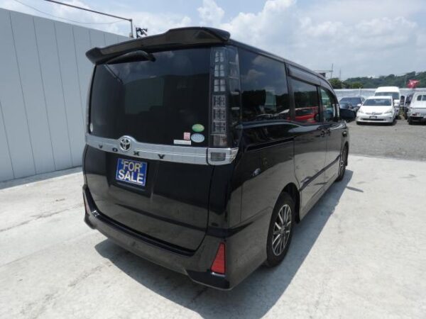 Ref:AUX-18857169 TOYOTA VOXY 2014 - Image 5