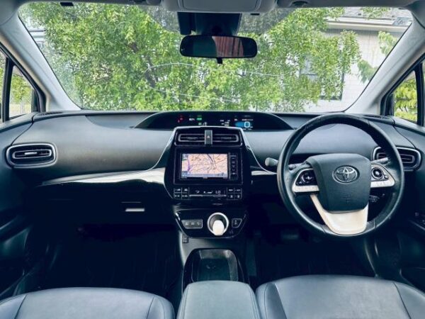 Ref:AUX-18860821 TOYOTA PRIUS 2016 - Image 2