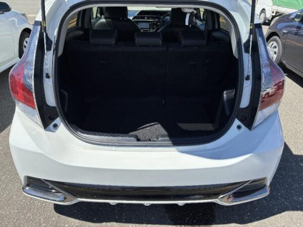 Ref:AUX-18864257 TOYOTA AQUA 2016 - Image 6