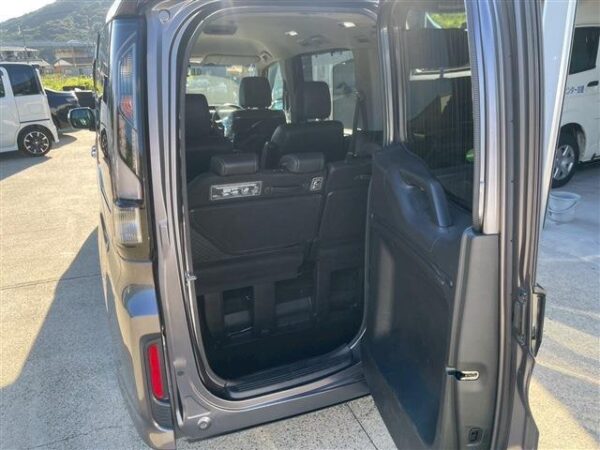 Ref:AUX-18871042 HONDA STEPWAGON SPADA 2021 - Image 12