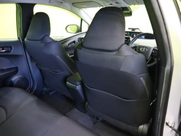 Ref:AUX-18871223 TOYOTA PRIUS 2020 - Image 12