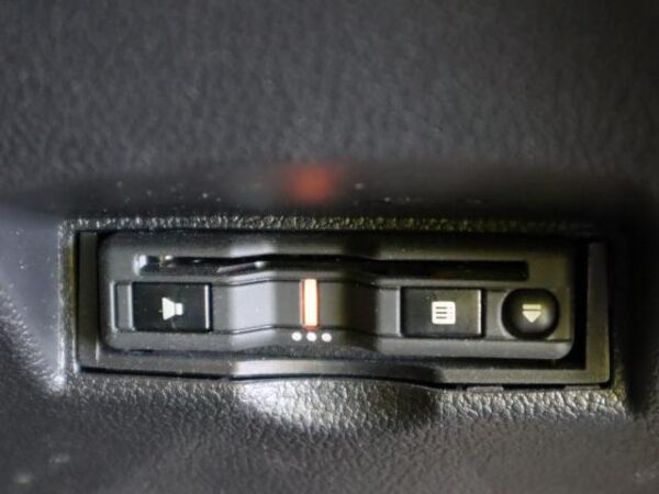 Ref:AUX-18871223 TOYOTA PRIUS 2020 - Image 7