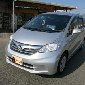2012 Honda Freed silver gasoline used car Japan export