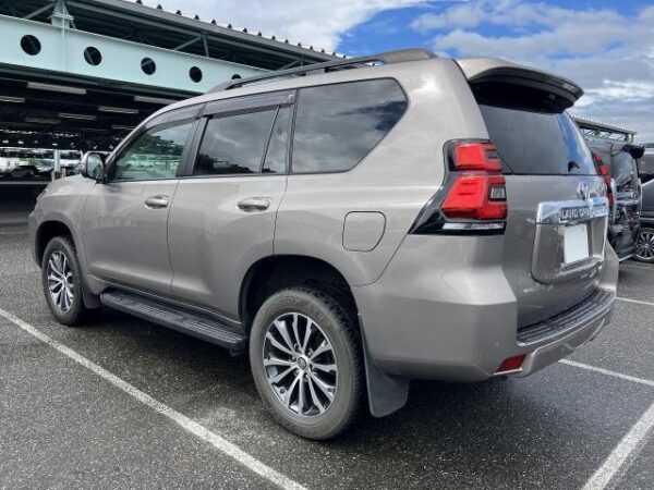 Ref:AUX-18876396 TOYOTA LAND CRUISER PRADO 2021 - Image 2