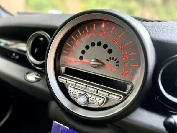 Ref:AUX-18888917 MINI MINI 2009 - Image 17