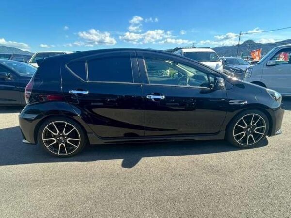 Ref:AUX-18888929 TOYOTA AQUA 2016 - Image 4
