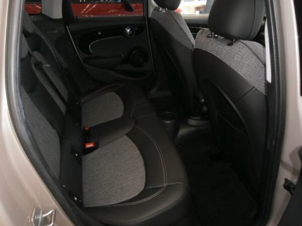 Ref:AUX-18890328 MINI MINI 2021 - Image 16