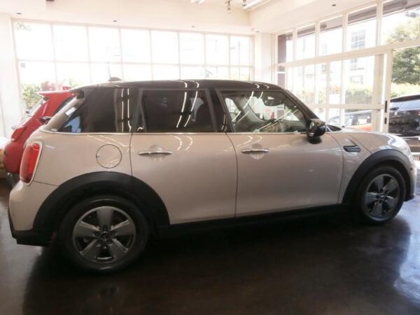 Ref:AUX-18890328 MINI MINI 2021 - Image 4