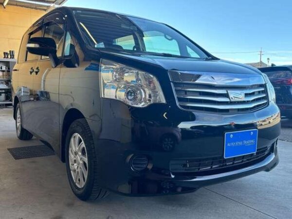 Ref:AUX-18902092 TOYOTA NOAH 2010 - Image 3