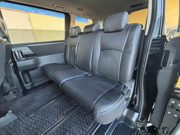 Ref:AUX-18902092 TOYOTA NOAH 2010 - Image 9