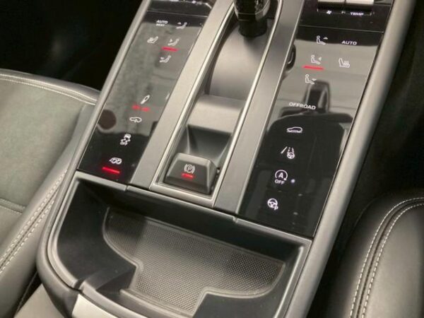 Ref:AUX-18905447 PORSCHE MACAN 2024 - Image 12