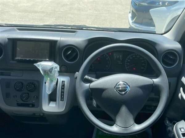 Ref:AUX-18905519 NISSAN NV350 CARAVAN VAN 2020 - Image 15