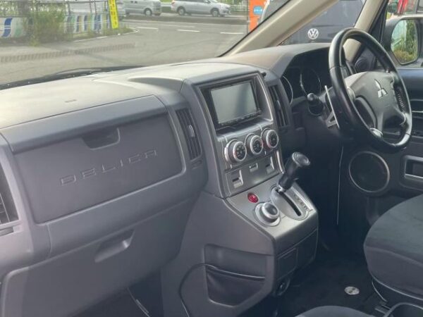Ref:AUX-18905773 MITSUBISHI DELICA D:5 2007 - Image 17