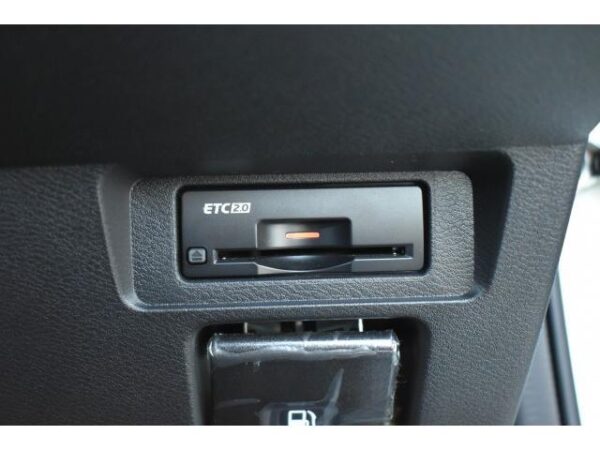Ref:AUX-18905900 NISSAN AURA 2022 - Image 11