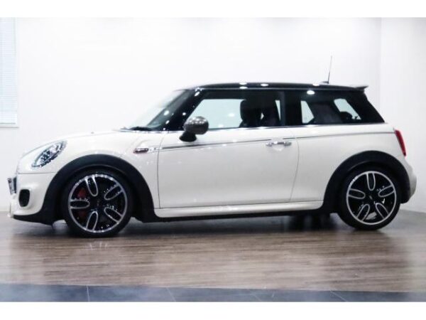 Ref:AUX-18906596 MINI MINI 2018 - Image 8