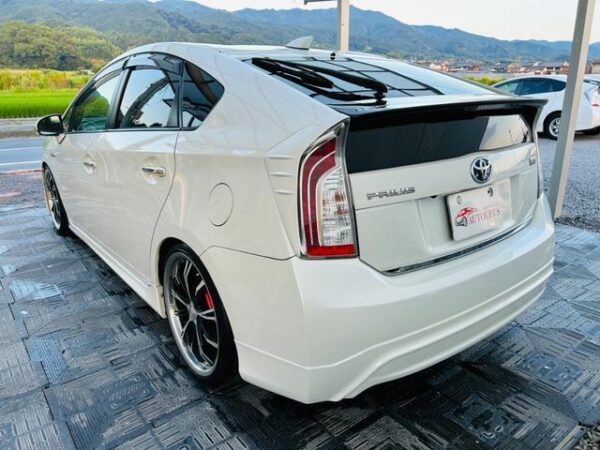 Ref:AUX-18916079 TOYOTA PRIUS 2014 - Image 2