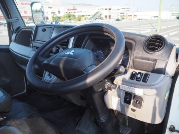 Ref:AUX-18920192 MITSUBISHI FUSO CANTER 2016 - Image 7