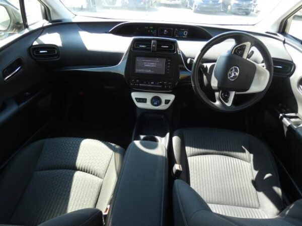 Ref:AUX-18926685 TOYOTA PRIUS 2016 - Image 2