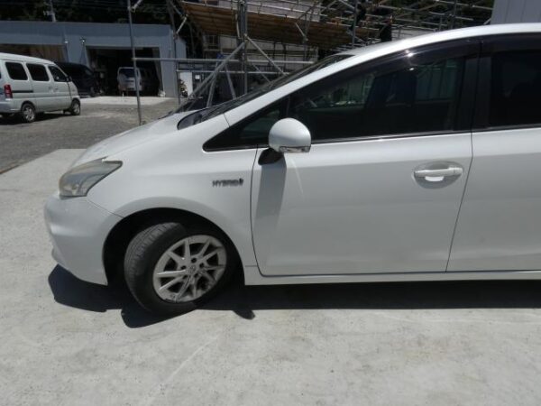 Ref:AUX-18926691 TOYOTA PRIUS ALPHA 2013 - Image 12