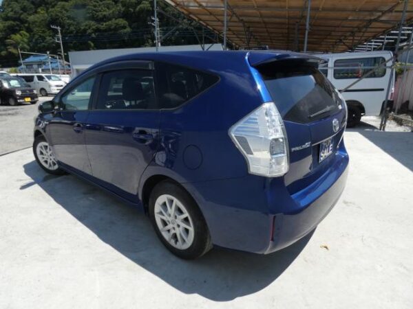 Ref:AUX-18926700 TOYOTA PRIUS ALPHA 2013 - Image 3