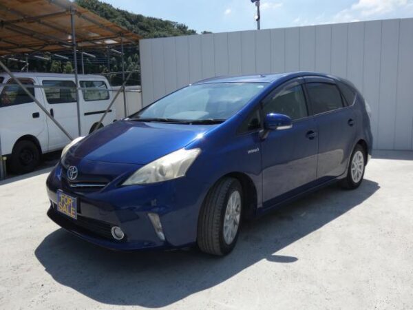 Ref:AUX-18926700 TOYOTA PRIUS ALPHA 2013 - Image 4