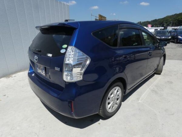 Ref:AUX-18926700 TOYOTA PRIUS ALPHA 2013 - Image 5
